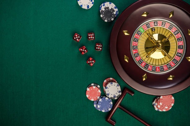 Live dealer at sumbertoto game show table with multiple camera feeds and member interface